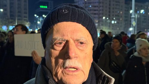 VIDEO Regizorul Stere Gulea, la protestul din Piața Victoriei: Faptul că justiția arată cum arată în ultima perioadă este foarte grav pentru societatea românească / Practic există o înțelegere subterană între factorul politic și cei care conduc organismele din justiție