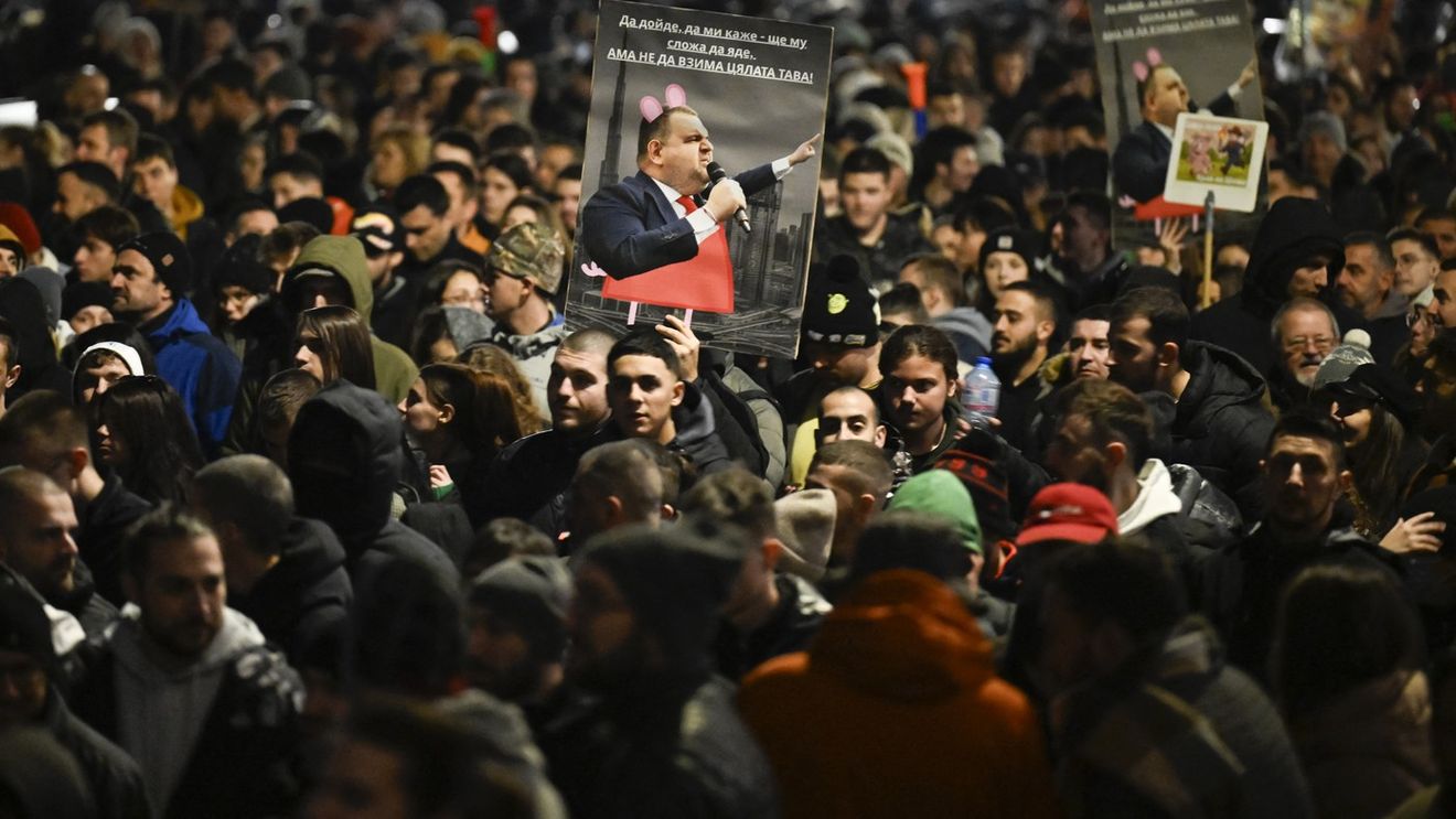 Guvernul Bulgariei demisionează în urma amplelor proteste de stradă