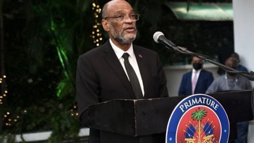 VIDEO Premierul din Haiti a supraviețuit unei tentative de asasinat / Ariel Henry a fost atacat într-o biserică, în timpul unei ceremonii cu ocazia aniversării independenţei republicii din Caraibe