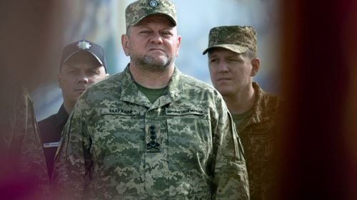 Ucraina nu poate recupera prin mijloace militare teritoriile pierdute, avertizează Zalujnîi, fostul comandant-şef al armatei ucrainene