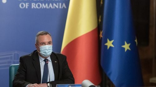 Premierul Ciucă, după confirmarea primelor infectări cu Omicron în România: Voi dispune măsurile care se impun, după consultarea cu specialiștii. Nicio clipă nu trebuie pierdută / Ședință duminică cu Alexandru Rafila, Raed Arafat și Adriana Pistol
