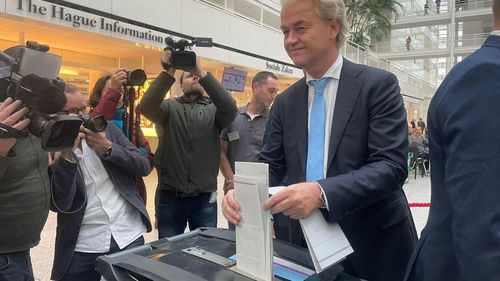 Cine sunt principalii actori și marea miză a alegerilor din Olanda / Ce șanse are extremistul Wilders / Cum s-a fragmentat viața politică: 27 de partide aliniate la start, între care un partid pentru animale, unul pentru persoane de peste 50 de ani și altul pentru sport - analiză The Guardian