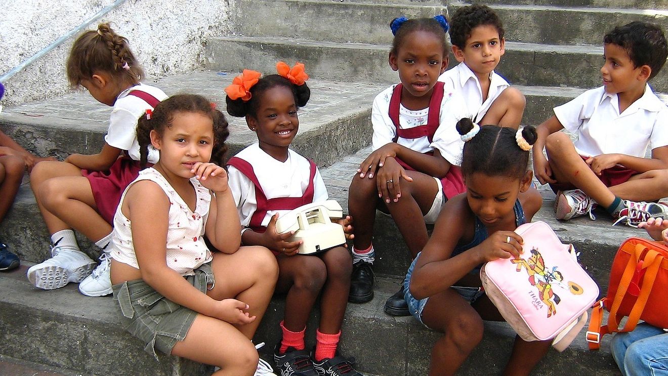 Cuba începe o campanie națională de vaccinare a copiilor și adolescenților cu vârste între 2 și 18 ani