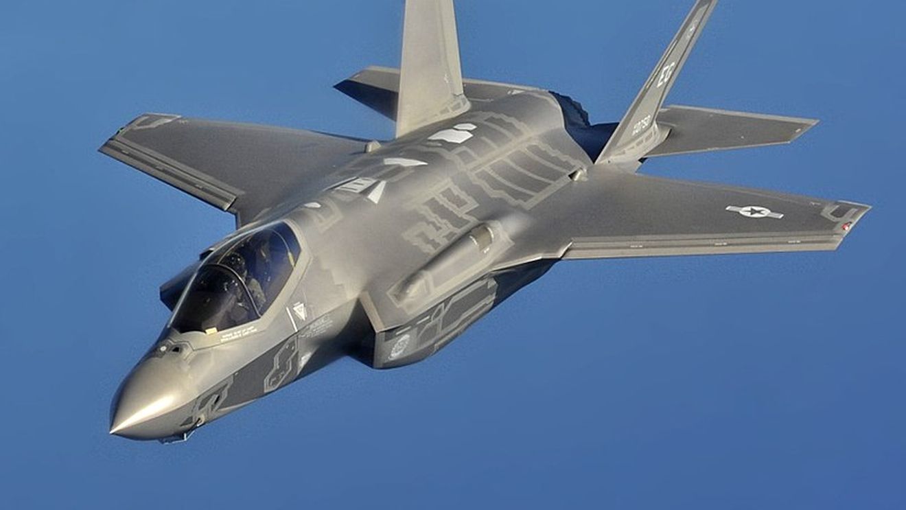 SUA: Pentagonul vrea să exporte avioane de vânătoare F-35 către cinci noi state, inclusiv România