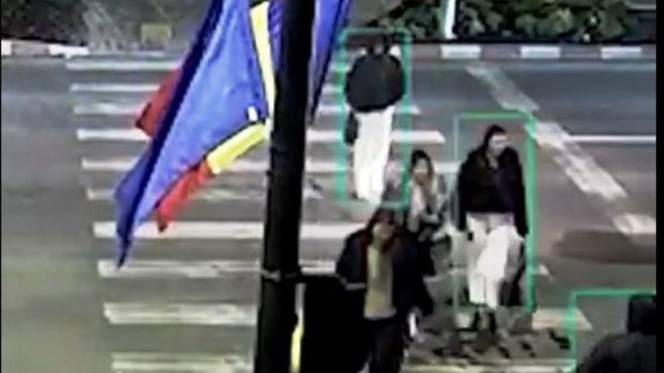 O intersecție din Focșani e monitorizată de un sistem AI care identifică situații de risc în timp real / Sistemul e în testare în premieră națională