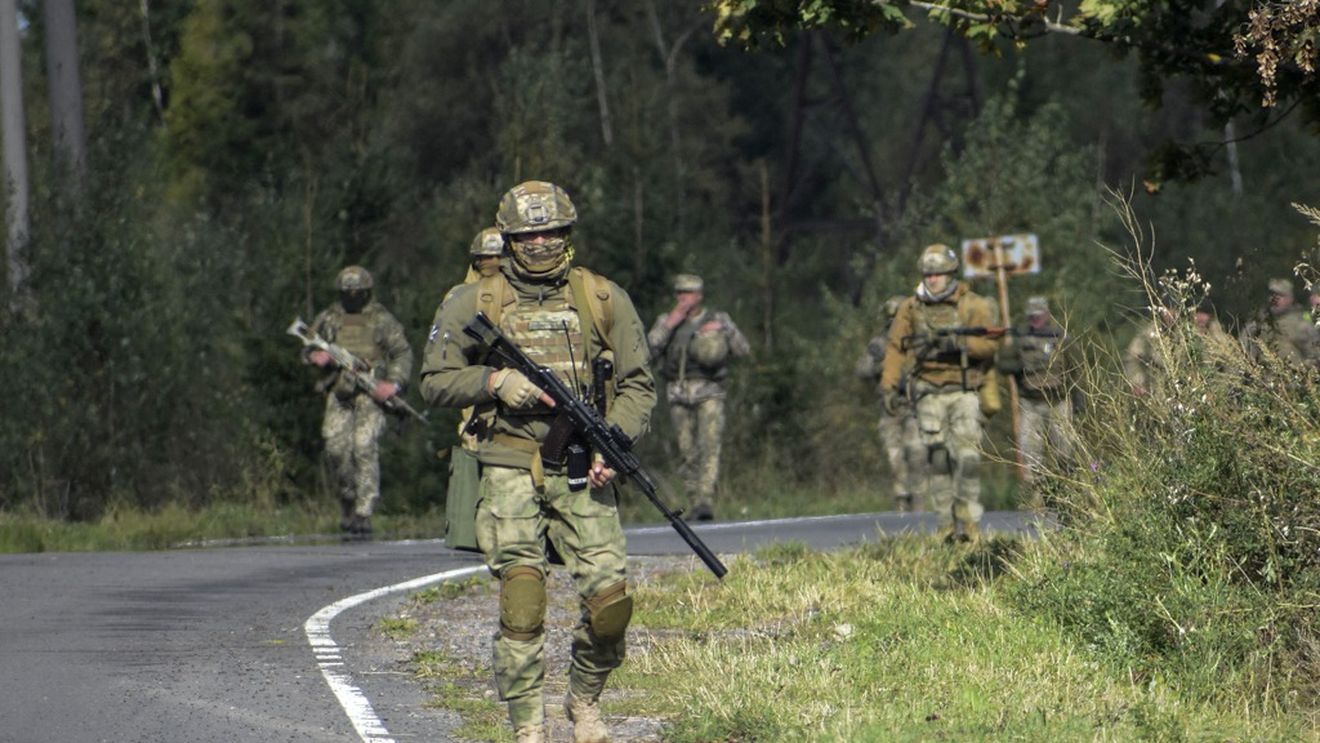 New York Times: SUA vor sprijini masiv insurgența ucraineană dacă Rusia invadează țara. CIA și Pentagonul vor înarma și antrena forțele gherilă ucrainene în România, Polonia și Slovacia