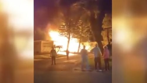 SUA: Un avion de mici dimensiuni s-a prăbuşit peste un parc de locuinţe mobile, în  Clearwater, Florida / Poliția a raportat mai mulţi morţi