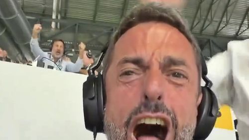 VIDEO: Moment viral cu jurnalistul Pablo Giralt: Cum s-a trăit golul victoriei Argentinei la masa presei