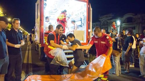 Protestatarul rănit cu o grenadă lacrimogenă la picior a contractat o infecție în spital