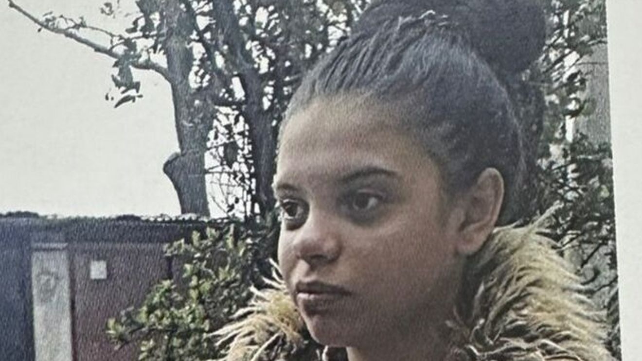 O adolescentă de 13 ani plecată împreună cu fiica ei în vârstă de 3 luni de la un centru maternal din Târgu Mureş, căutată de poliție