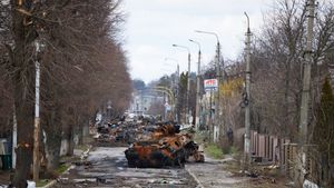 2.000 de convorbiri telefonice ale soldaților ruși cu familiile de acasă, interceptate / Mama, către Ivan: „Omoară-i pe toți. Ai binecuvântarea mea" / Maxim, întrebat de soție de ce bea: „E mai ușor să împuști civili”