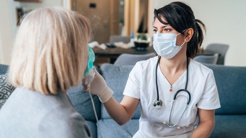 Serviciul Național de Sănătate din Marea Britanie (NHS) a recrutat mai mulți medici din străinătate decât studenți acceptați la medicină în primul an
