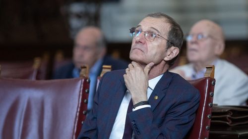 Cei șase șefi ai Academiei Române câștigă 300.000 de euro anual. În 2024, prezidiul a avut doar 6 ședinte