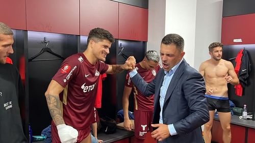 Eduard Novak a sărbătorit în vestiarul CFR-ului calificarea în grupele Conference League / ”Cele mai frumoase victorii sunt cele obținute în ultimul minut”