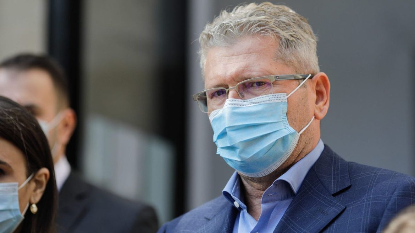 Fostul primar PD al Sectorului 3, Liviu Negoiță, s-a înscris în PMP: Experienţa în calitate de parlamentar şi în administraţie m-a făcut să decid venirea în partid / ”USR este un implant nereuşit în politica românească”