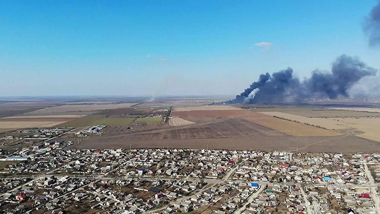 Cel puțin 3 elicoptere militare rusești au explodat în urma unui atac cu rachete al armatei ucrainene pe Aeroportul Herson