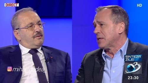 VIDEO Cum a fluierat un lider PSD în biserică la Antena 3. Vasile Dîncu, replică pentru Mugur Ciuvică: Sunteți de 17 ani în sufrageria lui Felix