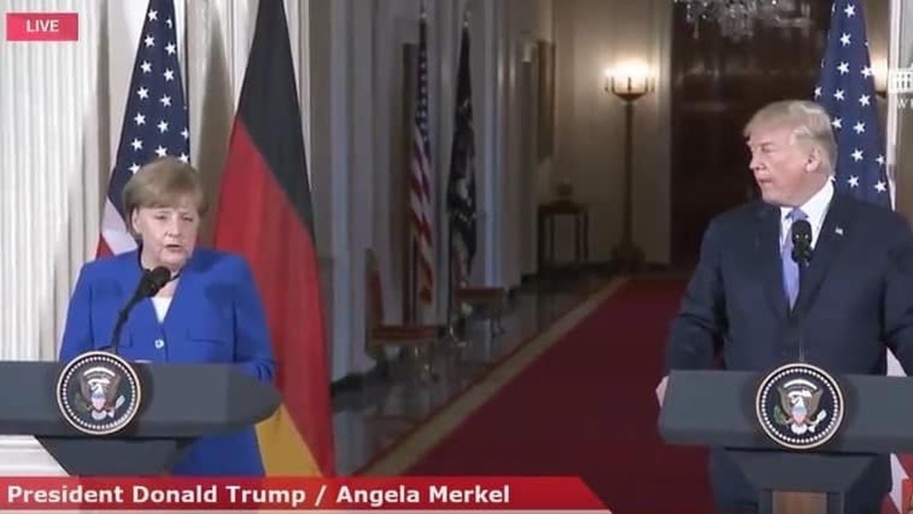 Merkel spune că lui Trump îi place să fie în centrul atenţiei şi a povestit cum nu a vrut să dea mâna cu ea în faţa camerelor, dar a făcut-o după aceea: „Europenii nu trebuie să se lase intimidaţi”