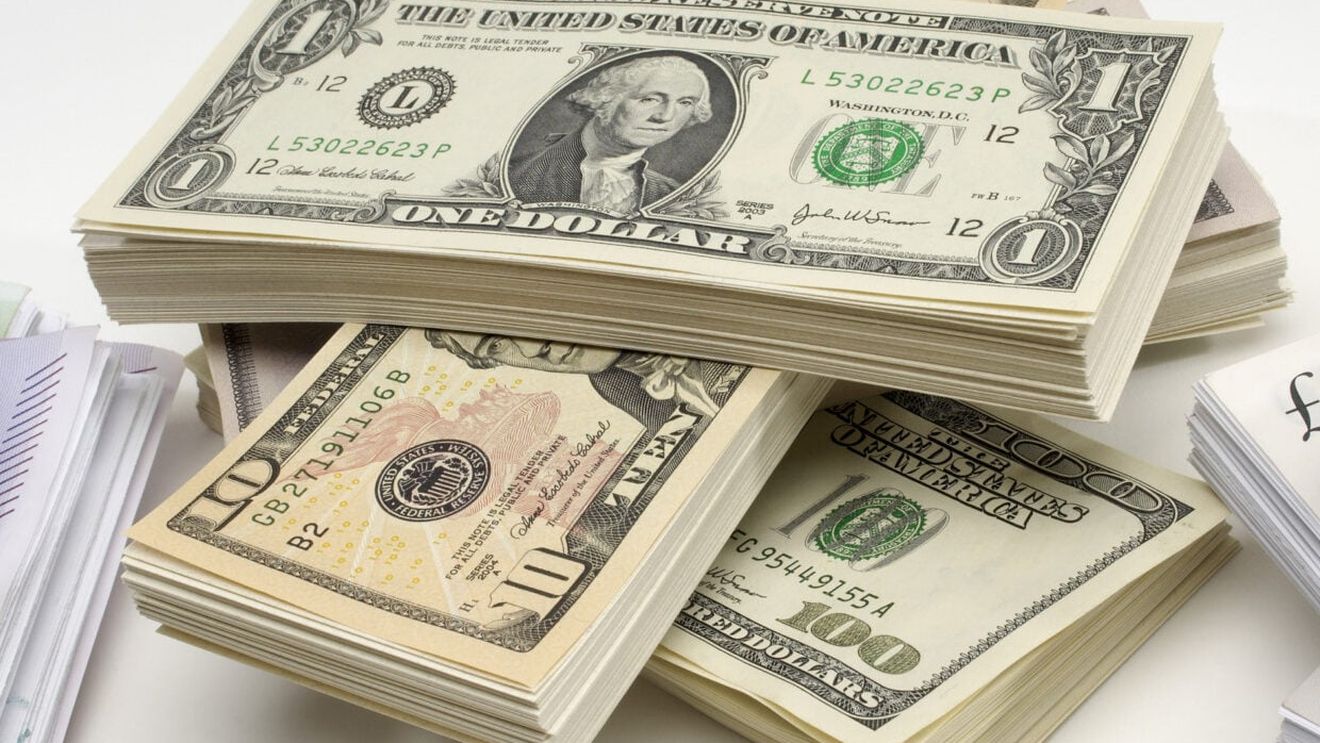 Guvernul împrumută 4 miliarde de dolari de pe piețele internaționale, în prima ieșire externă din acest an / Cerere puternică: ofertele au depășit 15 miliarde de dolari