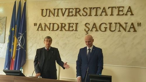 VIDEO Ambasadorul Rusiei, întâmpinat cu proteste la Constanța: Sunteți criminali, 6 ani de ocupație, ajunge!/ Primarul Făgădău: S-au intensificat acțiunile neprincipiale ale unor diplomați străini, în condițiile în care baza de la Kogălniceanu va fi cea mai mare din Europa