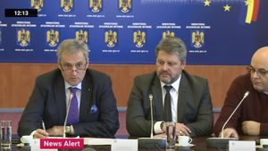 Marcel Vela, atacuri dure la Raed Arafat în timpul videoconferinței cu prefecții: ”Nu, nu vă permit să continuați. Ce ați făcut timp de 20 de ani? Nu-mi răspundeți, că știu ce ați făcut. De ce nu ați angajat piloți SMURD?”