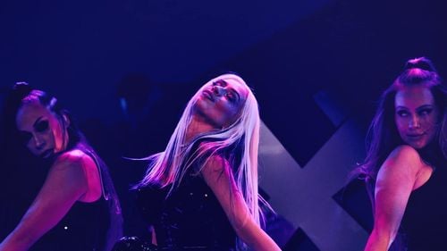 The Undetectable Era of Beauty: Cazul Christina Aquilera și intervențiile sale chirurgicale aproape invizibile / În era digitală, presiunea de a arăta tânăr e mai mare ca niciodată