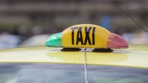 Peste 90% din taxiurile de la Brașov sunt Euro 6, hibride sau electrice / Primar: ”În acest moment am depășit inclusiv ținta asumată pentru 31 decembrie 2024”