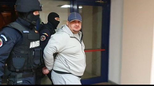 Interlopul din Timișoara acuzat că voia să îl împuște pe jurnalistul Dragoș Boța a fost pus sub acuzare