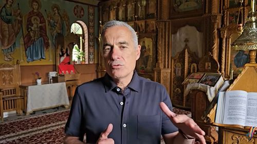 VIDEO Călin Georgescu, discursuri violente împotriva bisericii și religiilor, cu citate dintr-un mistic indian Osho care promovează sexul liber: Religiile dezbină / Biserica te-a făcut mic / Sunt mecanisme viclene create de societate și în special de biserică pentru ca tu să nu știi cine ești