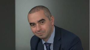 Transfer între două banci din Top 10: Ciprian Dascălu trece de la ING la BCR pe poziția de economist șef
