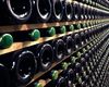 Trump avertizează Franţa că va taxa vinul cu 100% dacă nu renunţă la taxa pe veniturile din serviciile digitale / UE exportă anual în SUA alcool  de aproximativ 9 miliarde de euro