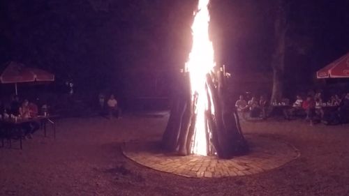 Cinci copii din Austria, răniţi în explozia unei „relicve de război”, aflată sub un foc de tabără