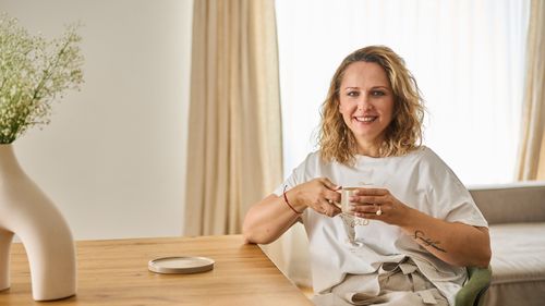 Cum resimt micile afaceri tensiunile din politică / Oana Opriș, Genuin Shop: Perioada alegerilor a fost extrem de dificilă. După turul 1 al prezidențialelor și până la anularea acestora, nu am înregistrat nicio vânzare. Piața părea efectiv înghețată