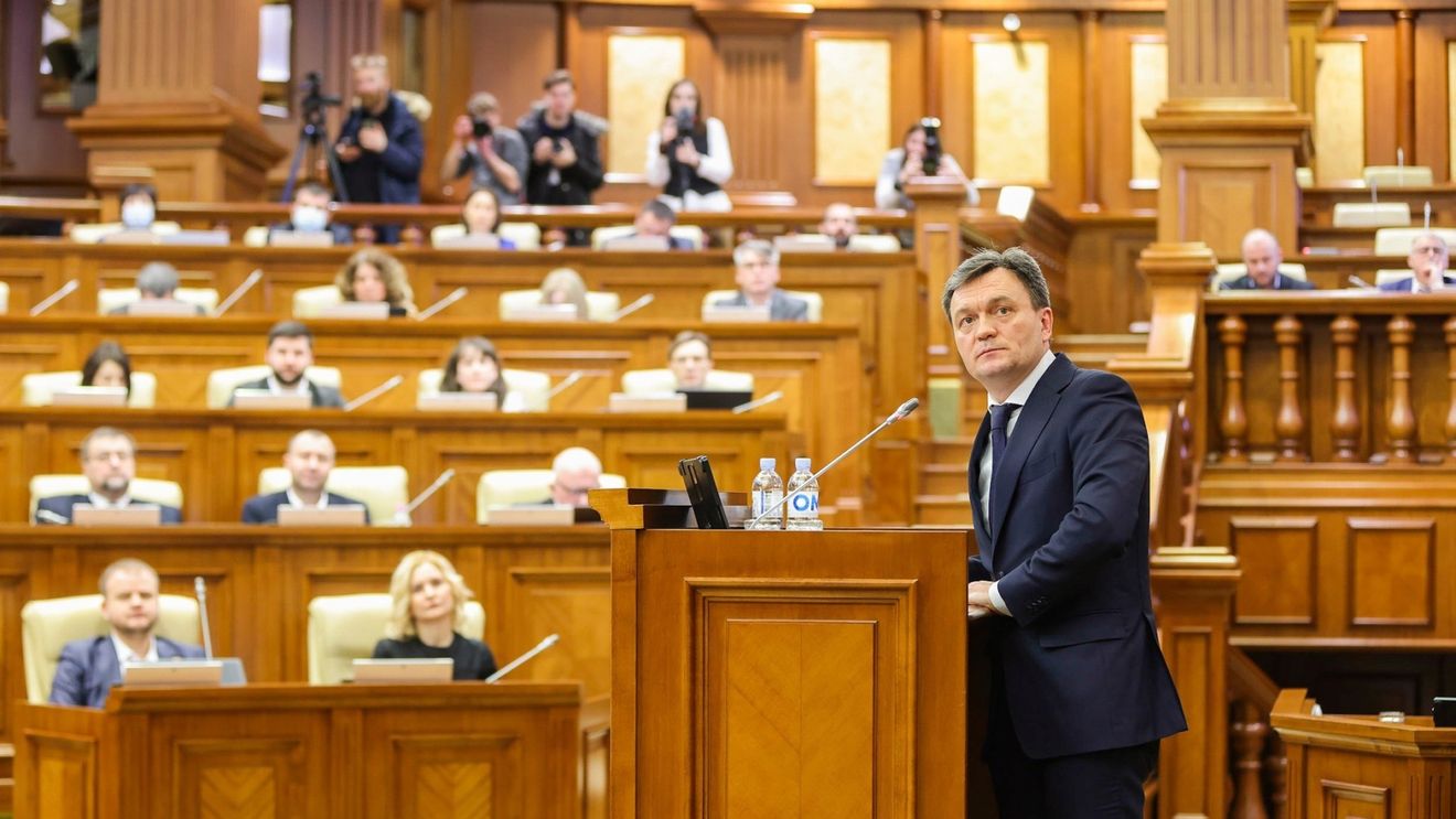 Blocul comuniştilor şi socialiştilor din R. Moldova a depus o moţiune de cenzură împotriva guvernului condus de Dorin Recean