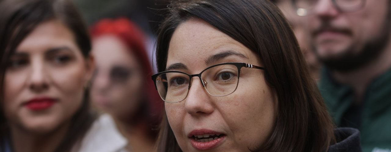 FOTO Cum o promovează rețeaua de site-uri asociată cu partidul extremist AUR pe candidata progresistă de stânga Ana Ciceală la Primăra București / Ciceală (SENS): ”O încercare evidentă de a se folosi de imaginea mea”