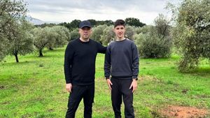 O familie de români s-a apucat de producția de ulei de măsline și au propria livadă, în Creta/ Cosmin Filipaș: „Într-o lume în care se vorbește mult despre sustenabilitate, dar puțin se face, noi am ales să plantăm rădăcini. La propriu”