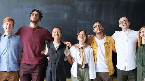 Strategii eficiente pentru a atrage cei mai buni profesioniști în compania ta