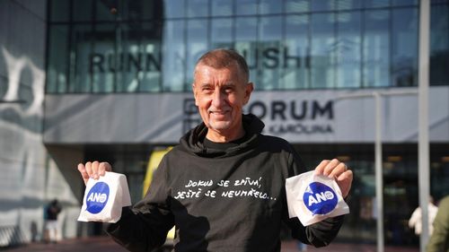 Extrema dreaptă din Cehia cere să intre în guvernul pe care fostul premier Andrej Babis l-ar dori minoritar / Extremiștii au pledat în campanie pentru ieșirea țării din UE și din NATO