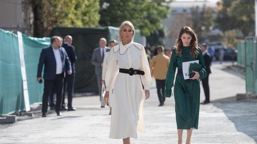 Raluca Turcan despre Elena Lasconi: Se dovedeşte, pe zi ce trece, incompatibilă cu cea mai înaltă funcţie în stat. Poate că este momentul să mediteze dacă mai este cazul să continue pe acest drum perdant care foloseşte doar PSD