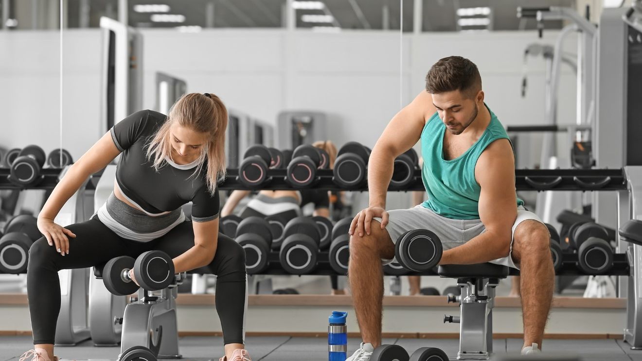 STUDIU Ce obiective au românii când se apucă de sport? 6 din 10 români care își fac abonament la sala sunt bărbați / 65% spun că scopul lor este să își crească masa musculară / Femeile își doresc să slăbească