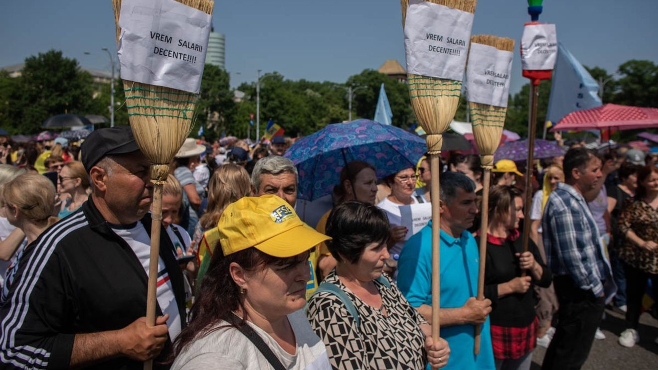 Mitingul profesorilor de marți începe la ora 11.00 în Piața Victoriei și va continua cu un marș până la Cotroceni / Restricții de trafic