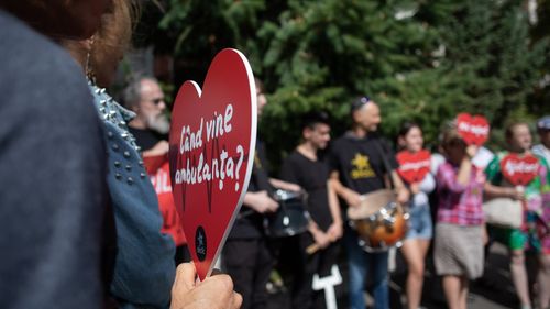 Sindicatele din Educaţie vor protesta luni în faţa Parlamentului faţă de măsurile fiscale propuse de Guvern