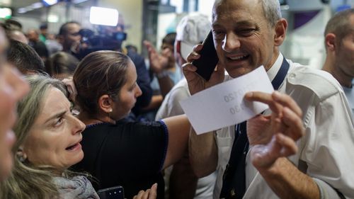 „Ni s-a spus să acceptăm”. Scandal pe Aeroportul Otopeni. Pasagerii unui zbor au îndurat 7 ore de așteptare până la decolare