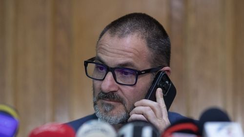 Direcția Sanitar-Veterinară răspunde criticilor lui Horia Constantinescu începând cu un citat din purtătorul de cuvânt al BOR/ Declarațiile sunt ”strategii de PR (...) iresponsabile, jignitoare și cu profund dispreț față de legislația UE”