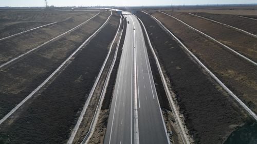 Stadiul fizic al lucrărilor la Tronsonul 4 al Drumului Expres Craiova -Piteşti a ajuns la 75%, anunță CNAIR