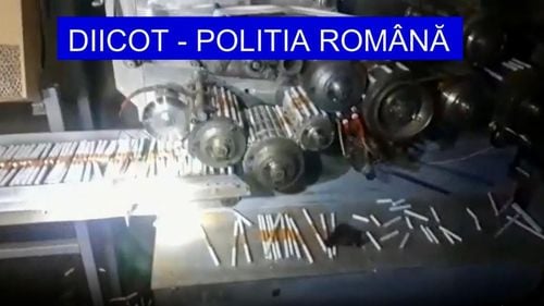 Breaking Bad de România: Cum arăta fabrica clandestină de ţigări ascunsă într-un parc de dezmembrări auto în Hunedoara