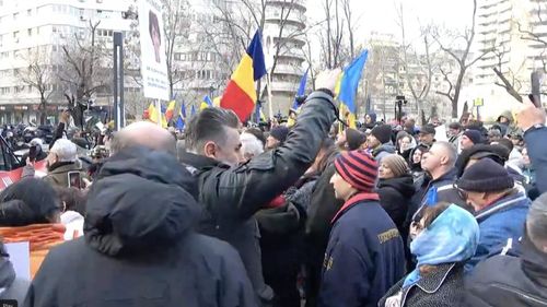 Jandarmii au identificat până acum 30 dintre cele câteva sute de protestatari antimască din București / Au fost date amenzi de aproape 30.000 de lei