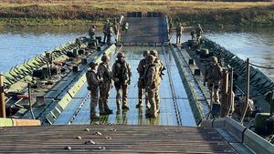 VIDEO Imagini cu militarii NATO la Alba / La exercițiul Dacian Fall 2025 participă militari din Franța, Portugalia și România
