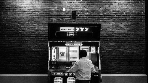 USR a depus un proiect privind amplasarea jocurilor de noroc la minim 300 de metri faţă de şcoli / ”Ne-am gândit că este un domeniu despre care se vorbeşte mult, dar din păcate nimeni nu acţionează”