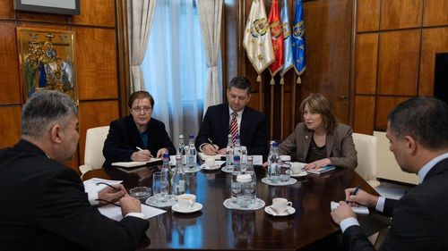 Premierul Ciolacu s-a întâlnit cu ambasadoarea SUA la București: discuții despre ridicarea vizelor și investiții americane